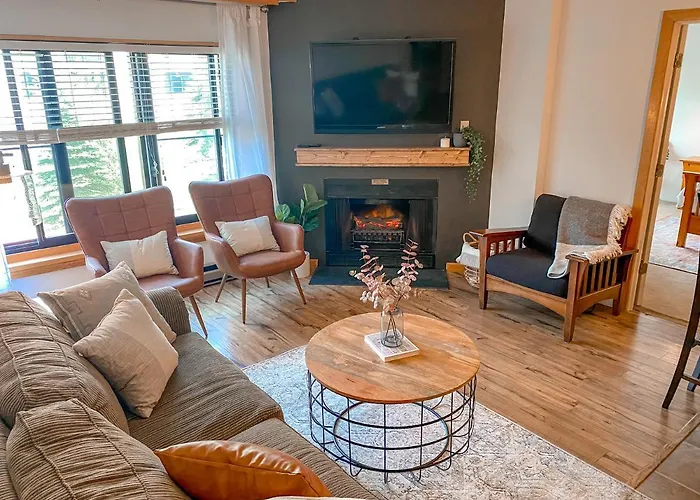 Ski-In Ski-Out Luxury Condo With Hot Tub And Pools