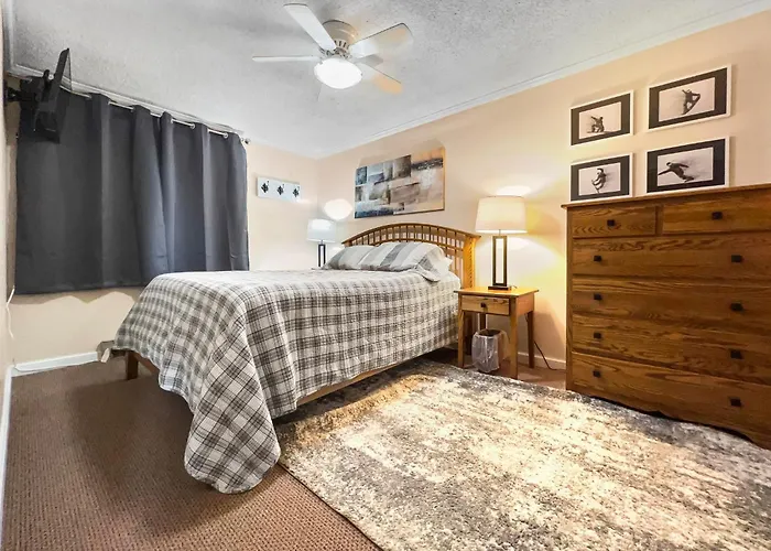 Ml148 Corner Unit Fireplace Wifi Parking Connects To Ml150 Rented Separately
